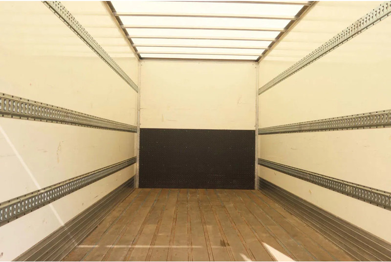 DAF LF 210 FA Bakwagen + Dhollandia 2000 kg klep extra accu set, 3x bindrail + stang. - Lastbil med skåp: bild 4 DAF LF 210 FA Bakwagen + Dhollandia 2000 kg klep extra accu set, 3x bindrail + stang. - Lastbil med skåp: bild 4