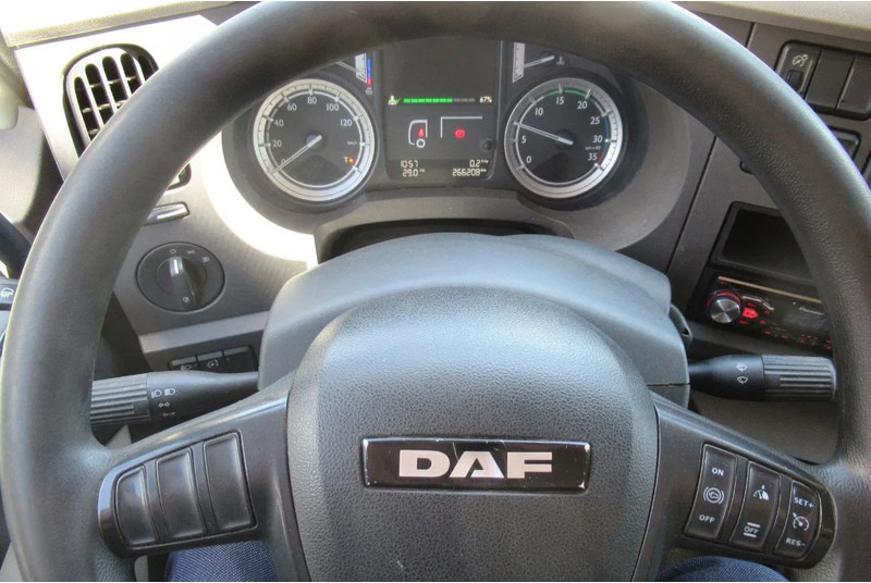 DAF LF 250 250 bak + klep + schuifzeil E6 - Kapellbil: bild 5 DAF LF 250 250 bak + klep + schuifzeil E6 - Kapellbil: bild 5