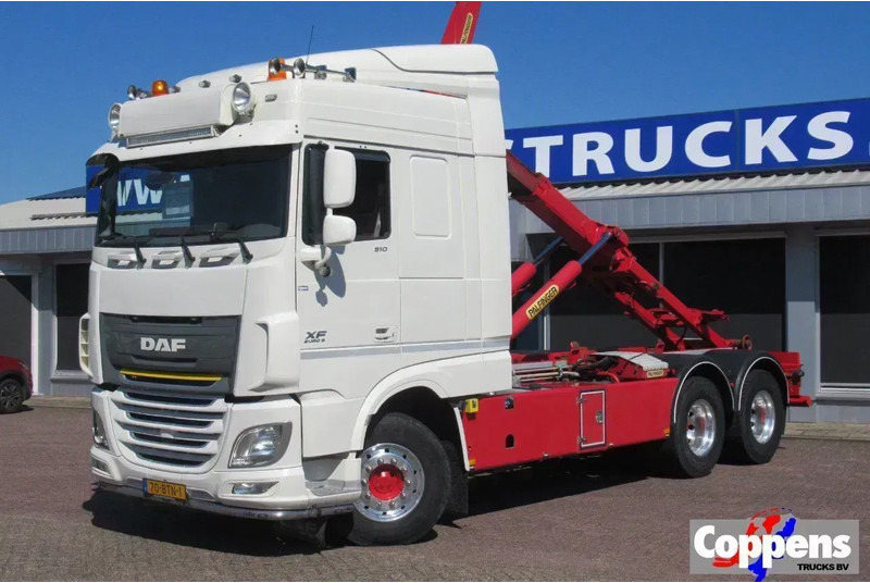 DAF XF 510 Fat 6x4 Euro 6 - Lastväxlare lastbil: bild 1 DAF XF 510 Fat 6x4 Euro 6 - Lastväxlare lastbil: bild 1
