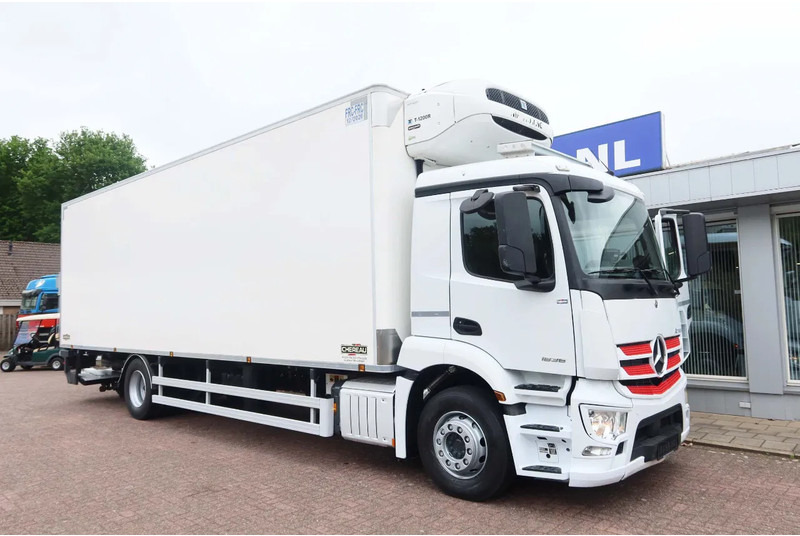 Mercedes-Benz Actros 1936 1936 L Koel/Vries+Klep Bi-Temp ThermokingT 1200R - Kylbil lastbil: bild 2 Mercedes-Benz Actros 1936 1936 L Koel/Vries+Klep Bi-Temp ThermokingT 1200R - Kylbil lastbil: bild 2