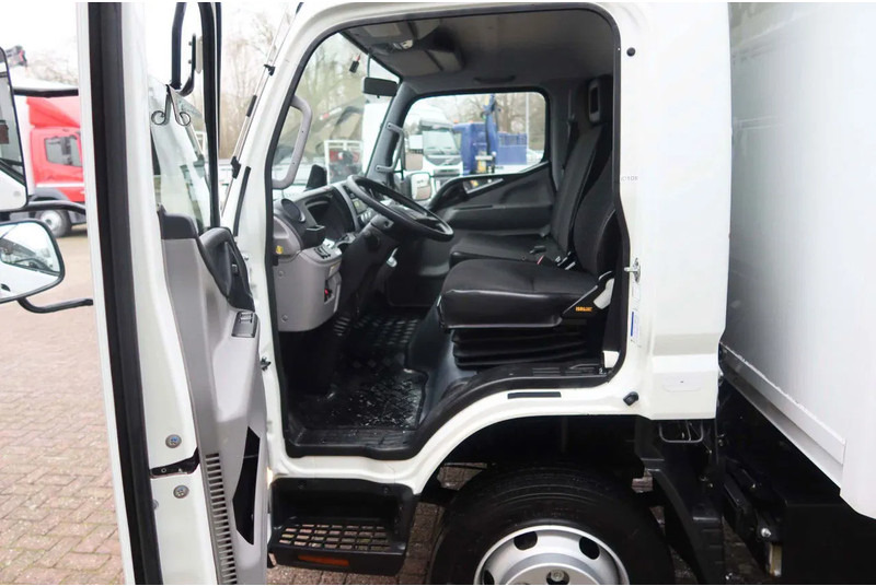 Mitsubishi Canter 7C18 Bakwagen + Laadklep - Lastbil med skåp: bild 5 Mitsubishi Canter 7C18 Bakwagen + Laadklep - Lastbil med skåp: bild 5