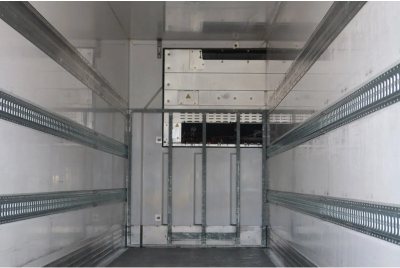 Sor IBERICA City trailer Koel/Vries+ klep 2500kg Bi-temp Carrier Vektor 19 MT - Kyl/ Frys semitrailer: bild 4 Sor IBERICA City trailer Koel/Vries+ klep 2500kg Bi-temp Carrier Vektor 19 MT - Kyl/ Frys semitrailer: bild 4