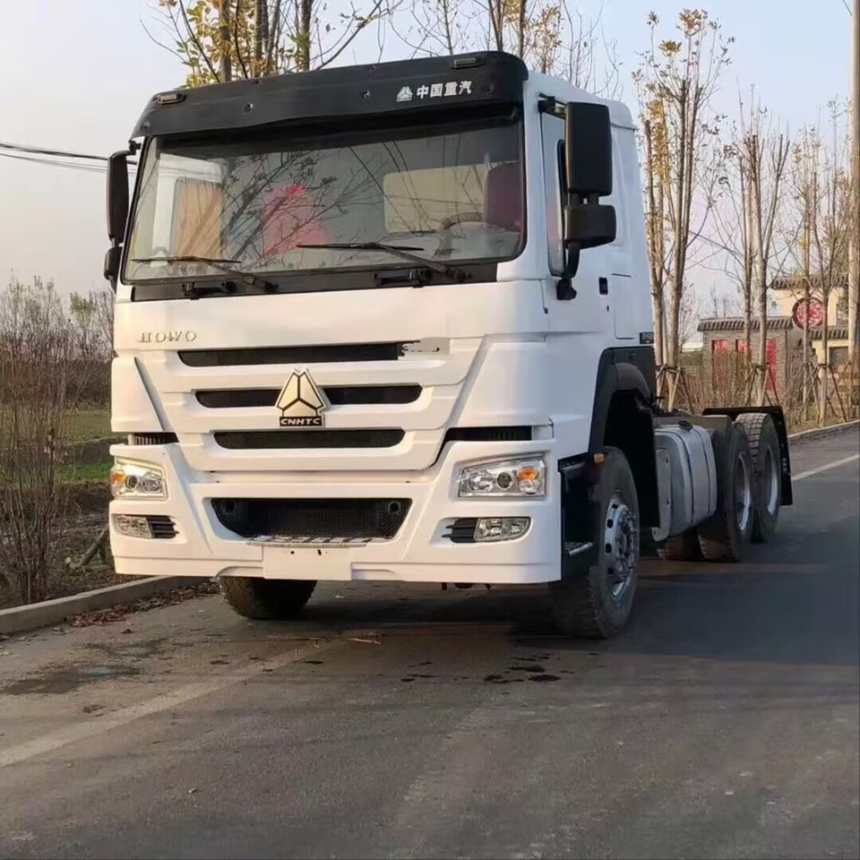 HOWO TRACTOR 6X4 SINOTRUCK 371HP 2020 - Dragbil: bild 1 HOWO TRACTOR 6X4 SINOTRUCK 371HP 2020 - Dragbil: bild 1