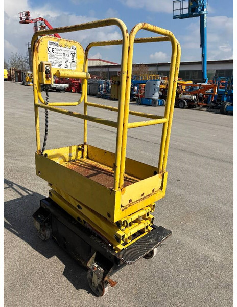 Boss 4,55m Arbeitsbühne Personenlift, BJ 2009 - Saxlift: bild 4 Boss 4,55m Arbeitsbühne Personenlift, BJ 2009 - Saxlift: bild 4