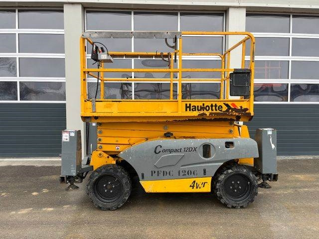 Haulotte Compact 12DX 12m Diesel Scherenarbeitsbühne 4x4 - Saxlift: bild 5 Haulotte Compact 12DX 12m Diesel Scherenarbeitsbühne 4x4 - Saxlift: bild 5