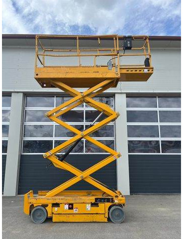 Haulotte Compact 8 - Scherenarbeitsbühne 8,2m, BJ 2014 - Saxlift: bild 2 Haulotte Compact 8 - Scherenarbeitsbühne 8,2m, BJ 2014 - Saxlift: bild 2