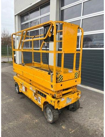 Haulotte Compact 8 - Scherenarbeitsbühne 8,2m, BJ 2021 - Saxlift: bild 3 Haulotte Compact 8 - Scherenarbeitsbühne 8,2m, BJ 2021 - Saxlift: bild 3