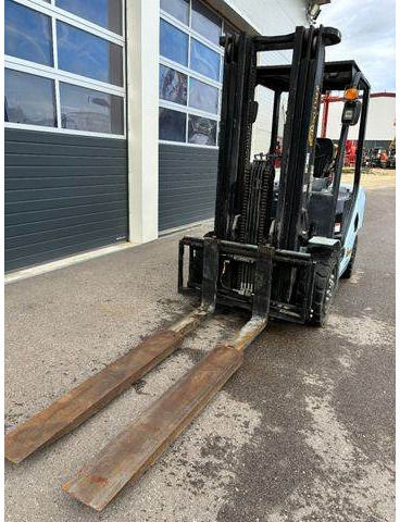 Hyster Yale UT35P Dieselstapler 2500kg, 4800mm, BJ 2019 - Dieseltruck: bild 3 Hyster Yale UT35P Dieselstapler 2500kg, 4800mm, BJ 2019 - Dieseltruck: bild 3