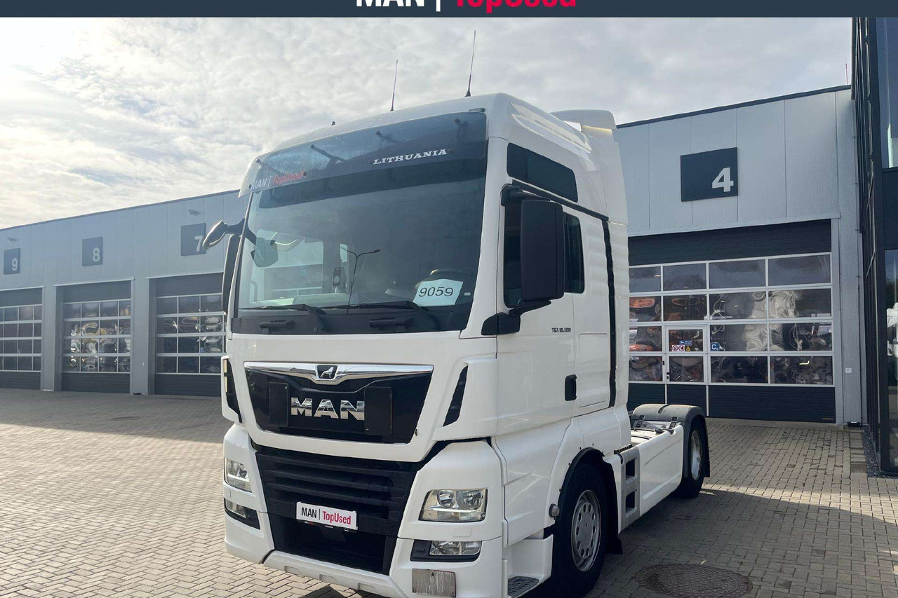 MAN 18.500 4X2 XXL Cab Retarder (9059) - Dragbil: bild 1 MAN 18.500 4X2 XXL Cab Retarder (9059) - Dragbil: bild 1