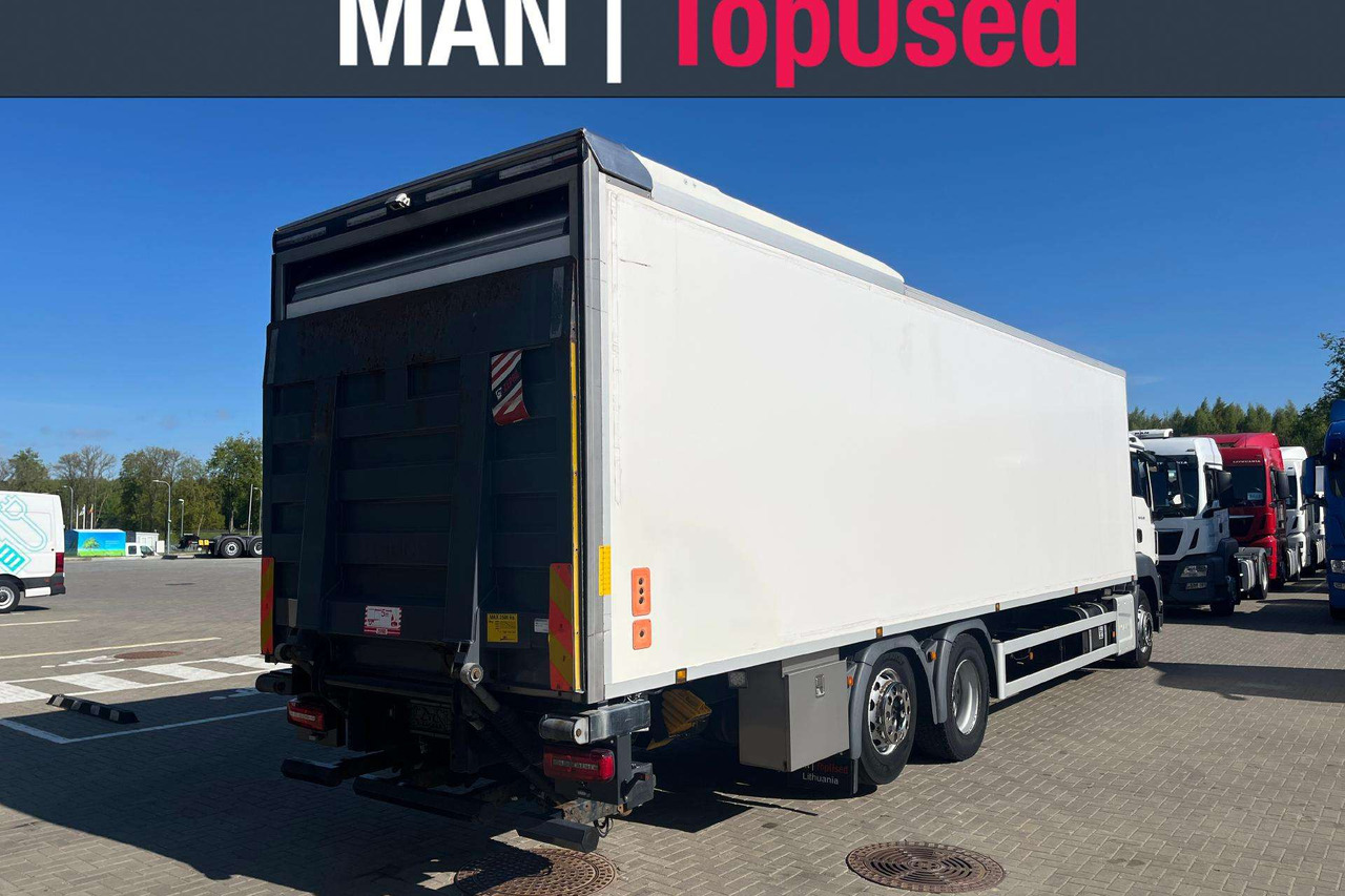 MAN TGS 26.320 6X2-4 Carrier Frigo (8542) - Kylbil lastbil: bild 4 MAN TGS 26.320 6X2-4 Carrier Frigo (8542) - Kylbil lastbil: bild 4