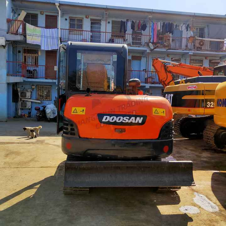 Awesome Performance Korea Imported Small Scale Used Doosan Dh60 Dh55 Dh150 Dx60 Dx225 Excavator - Bandgrävare: bild 2 Awesome Performance Korea Imported Small Scale Used Doosan Dh60 Dh55 Dh150 Dx60 Dx225 Excavator - Bandgrävare: bild 2