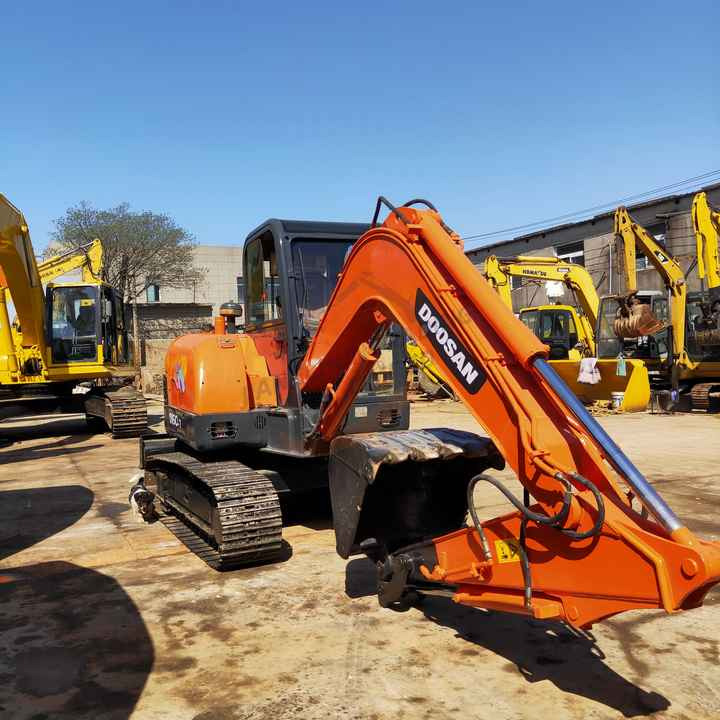 Awesome Performance Korea Imported Small Scale Used Doosan Dh60 Dh55 Dh150 Dx60 Dx225 Excavator in China - Bandgrävare: bild 5 Awesome Performance Korea Imported Small Scale Used Doosan Dh60 Dh55 Dh150 Dx60 Dx225 Excavator in China - Bandgrävare: bild 5