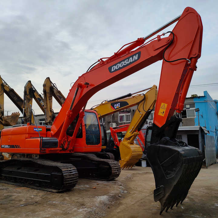 Awesome Performance Korea Imported Small Scale Used Doosan Dx60 dx225 dh55 dh60 DH150 Excavator in Shanghai good price - Bandgrävare: bild 1 Awesome Performance Korea Imported Small Scale Used Doosan Dx60 dx225 dh55 dh60 DH150 Excavator in Shanghai good price - Bandgrävare: bild 1
