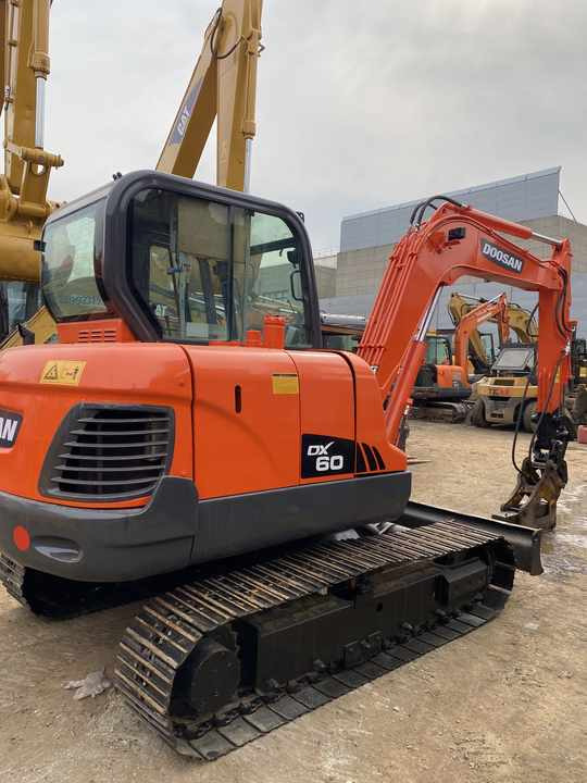 Awesome Performance Korea Imported Small Scale Used Doosan Excavator Dx60 Dx225 Dh60 Dh55 - Bandgrävare: bild 2 Awesome Performance Korea Imported Small Scale Used Doosan Excavator Dx60 Dx225 Dh60 Dh55 - Bandgrävare: bild 2