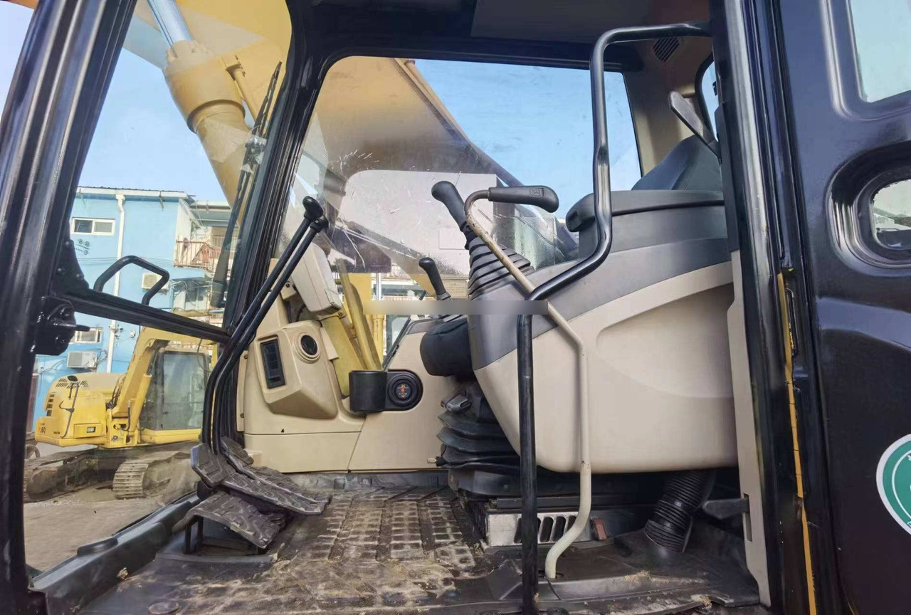 Excellent Condition Used Japan Original Caterpillar Cat 330CL Excavator for Sale - Bandgrävare: bild 4 Excellent Condition Used Japan Original Caterpillar Cat 330CL Excavator for Sale - Bandgrävare: bild 4