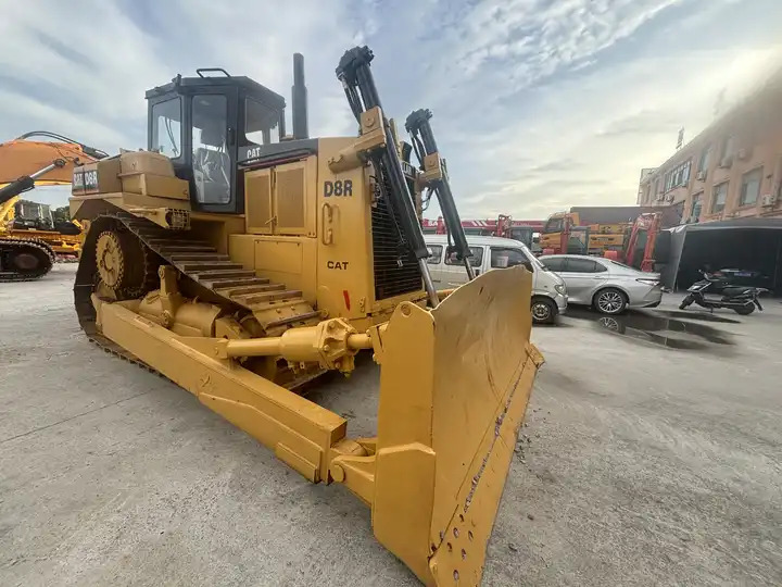 High Efficiency Used Caterpillar Bulldozer cat d8r Used Caterpillar d7g 6g d8r - Bulldozer: bild 2 High Efficiency Used Caterpillar Bulldozer cat d8r Used Caterpillar d7g 6g d8r - Bulldozer: bild 2