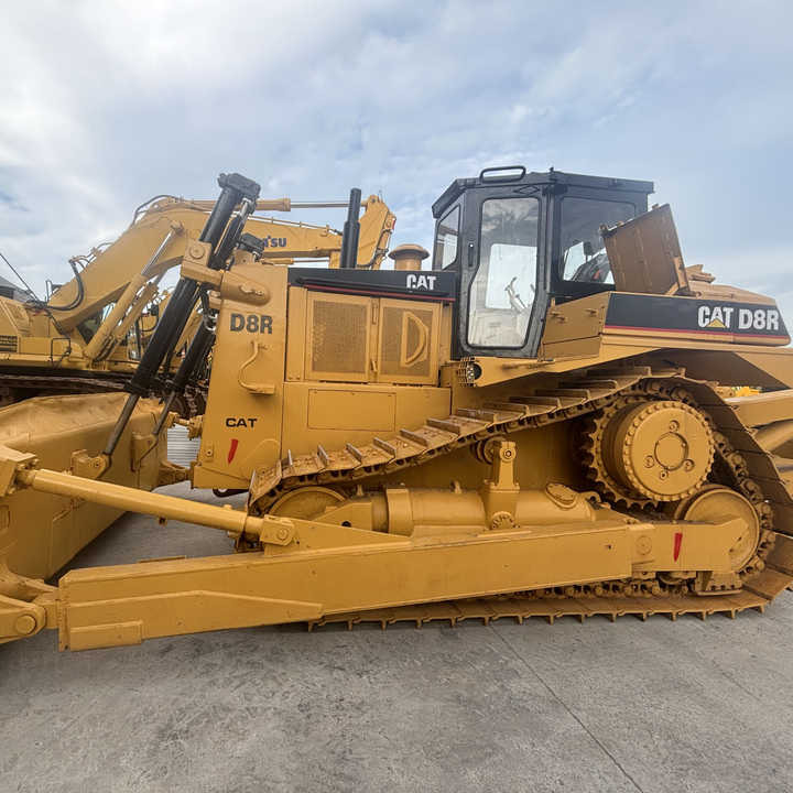 High Efficiency Used Caterpillar Bulldozer cat d8r Used Caterpillar d7g 6g d8r - Bulldozer: bild 1 High Efficiency Used Caterpillar Bulldozer cat d8r Used Caterpillar d7g 6g d8r - Bulldozer: bild 1
