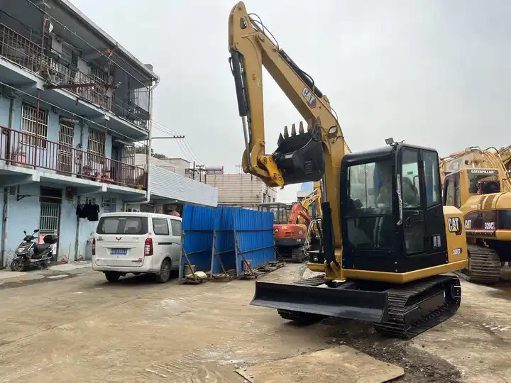 Japan excavator 6ton CAT 306E 306E2 306D 305.5 307 308 excavator 95% new retro CAT 305.5 5.5tons with mini excavator bucket - Bandgrävare: bild 4 Japan excavator 6ton CAT 306E 306E2 306D 305.5 307 308 excavator 95% new retro CAT 305.5 5.5tons with mini excavator bucket - Bandgrävare: bild 4