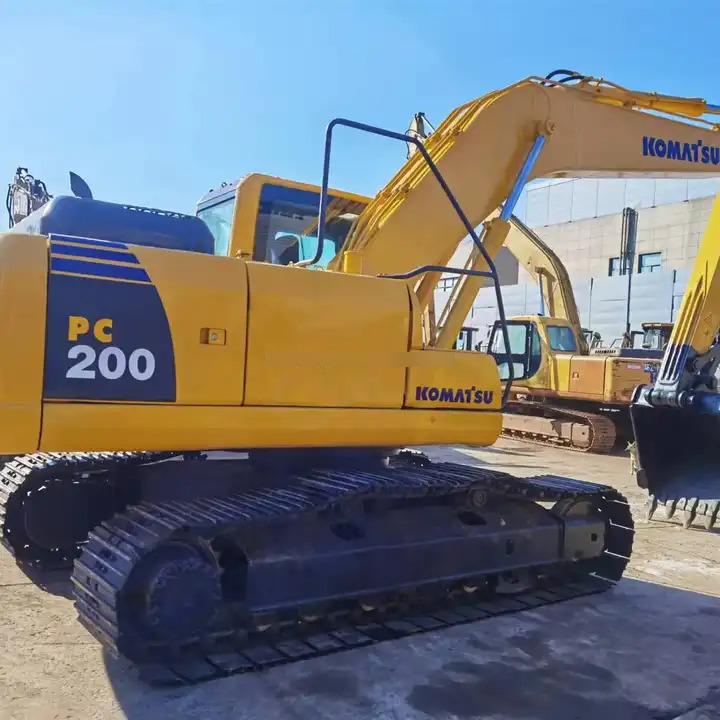 New Arrival Second Hand Pc200-8 Komatsu 20 Ton Crawler Excavator Komatsu Pc 200-8 Used Komatsu Pc 200 Excavator For Sale - Grävmaskin: bild 1 New Arrival Second Hand Pc200-8 Komatsu 20 Ton Crawler Excavator Komatsu Pc 200-8 Used Komatsu Pc 200 Excavator For Sale - Grävmaskin: bild 1