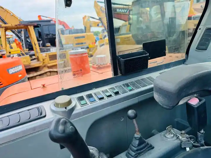 Nice Performance 6t Small Used Excavator,Original Korea Doosan Used Excavators Doosan Dx60 For Sale In Shanghai - Bandgrävare: bild 5 Nice Performance 6t Small Used Excavator,Original Korea Doosan Used Excavators Doosan Dx60 For Sale In Shanghai - Bandgrävare: bild 5