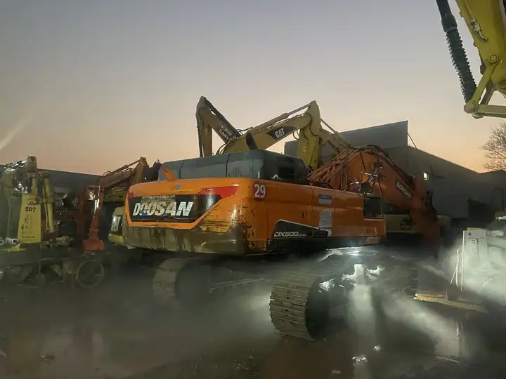 Original Doosan Dx420 Used Excavator/few Working Hours Used 420 Doosan Excavator Dx420 In Stock - Bandgrävare: bild 4 Original Doosan Dx420 Used Excavator/few Working Hours Used 420 Doosan Excavator Dx420 In Stock - Bandgrävare: bild 4