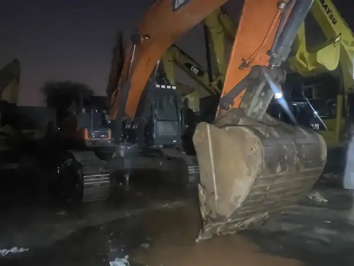 Original Doosan Dx420 Used Excavator/few Working Hours Used 420 Doosan Excavator Dx420 In Stock - Bandgrävare: bild 3 Original Doosan Dx420 Used Excavator/few Working Hours Used 420 Doosan Excavator Dx420 In Stock - Bandgrävare: bild 3