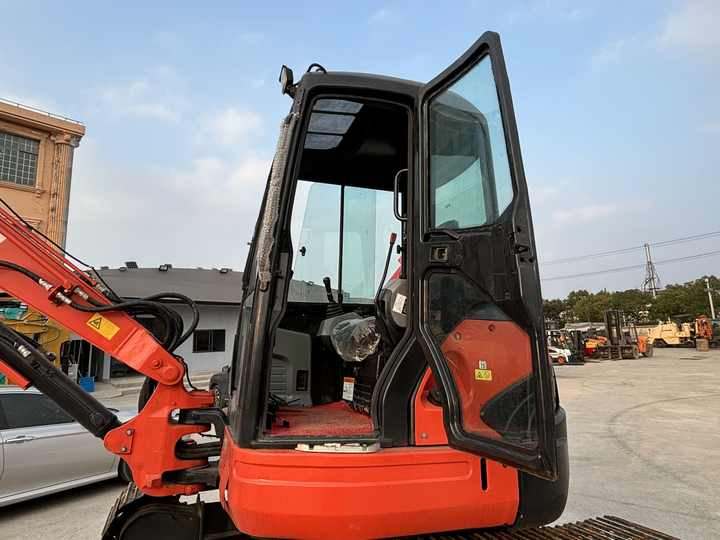 Original Japan 8ton Mini Excavator Kubota Mini Digger Used Excavator Mini Kubota Kx155 Kx165 Kx161 Kx183 - Bandgrävare: bild 5 Original Japan 8ton Mini Excavator Kubota Mini Digger Used Excavator Mini Kubota Kx155 Kx165 Kx161 Kx183 - Bandgrävare: bild 5