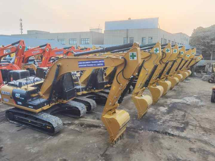 Second Hand Large Excavator CAT 320D 320d2 Caterpillar 20 Ton Used Crawler Excavator Caterpillar 320 Excavators - Grävmaskin: bild 5 Second Hand Large Excavator CAT 320D 320d2 Caterpillar 20 Ton Used Crawler Excavator Caterpillar 320 Excavators - Grävmaskin: bild 5