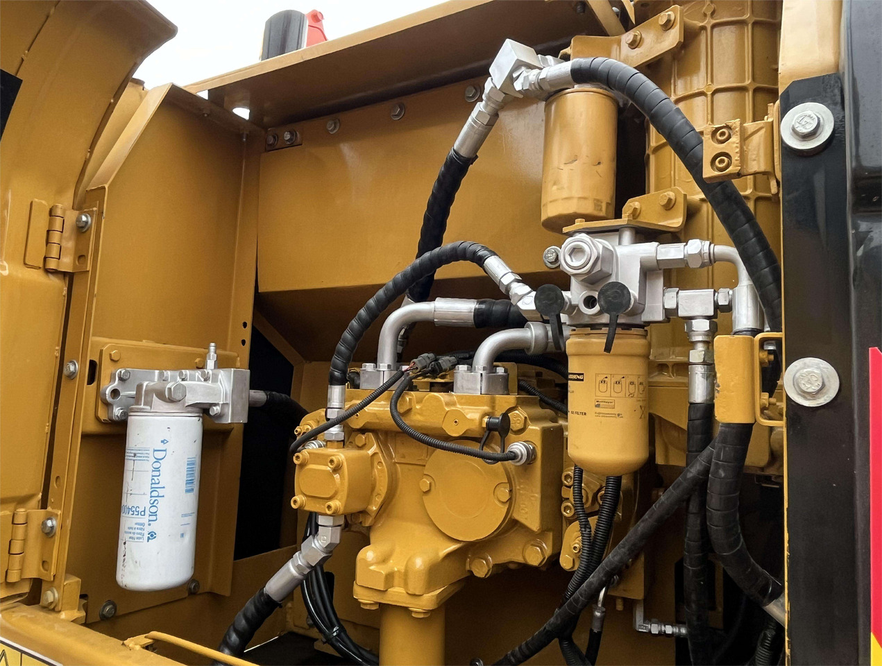 Used Cat Excavator CAT 320D High Quality Japan Used Construction Machine 20ton Excavator cat320d for sale - Grävmaskin: bild 5 Used Cat Excavator CAT 320D High Quality Japan Used Construction Machine 20ton Excavator cat320d for sale - Grävmaskin: bild 5