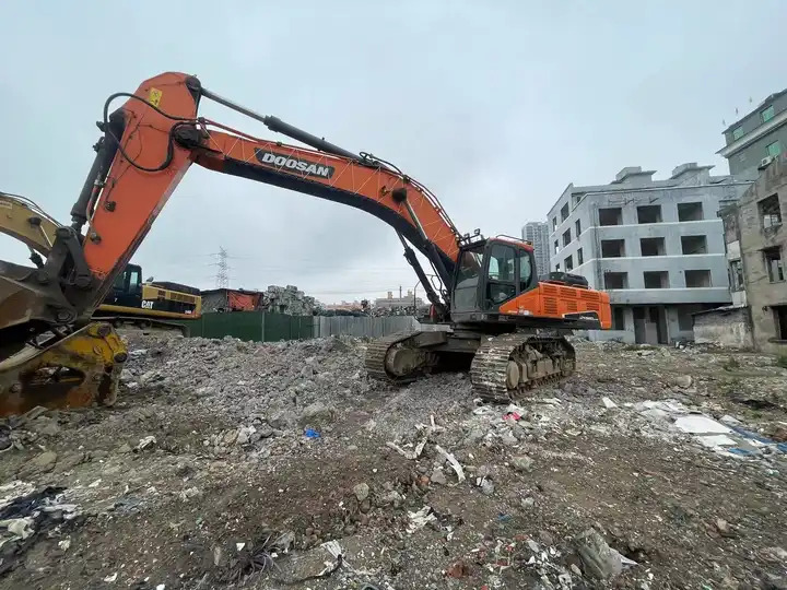 Used Doosan Excavator Doosan Excavator Dx520 Doosan Dx520lc Excavator - Grävmaskin: bild 3 Used Doosan Excavator Doosan Excavator Dx520 Doosan Dx520lc Excavator - Grävmaskin: bild 3