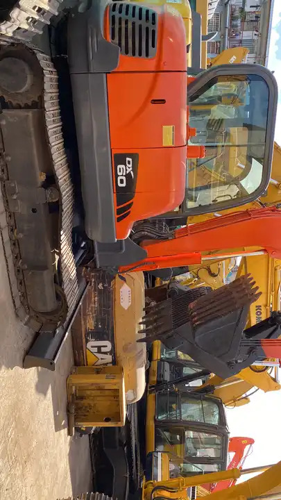 Used Doosan dx60 dh60 dx55 dh55 mini excavator 6 ton - Bandgrävare: bild 5 Used Doosan dx60 dh60 dx55 dh55 mini excavator 6 ton - Bandgrävare: bild 5