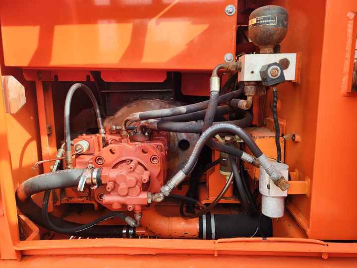 Used excavator doosan dh150 excavators machinery doosan dx60 dx80 dx75 dx225 Good Condition Low price - Bandgrävare: bild 5 Used excavator doosan dh150 excavators machinery doosan dx60 dx80 dx75 dx225 Good Condition Low price - Bandgrävare: bild 5