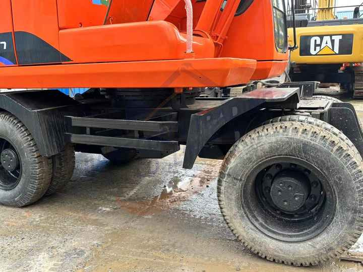 Used excavator doosan dh150 excavators machinery doosan dx60 dx80 dx75 dx225 Good Condition Low price - Bandgrävare: bild 2 Used excavator doosan dh150 excavators machinery doosan dx60 dx80 dx75 dx225 Good Condition Low price - Bandgrävare: bild 2