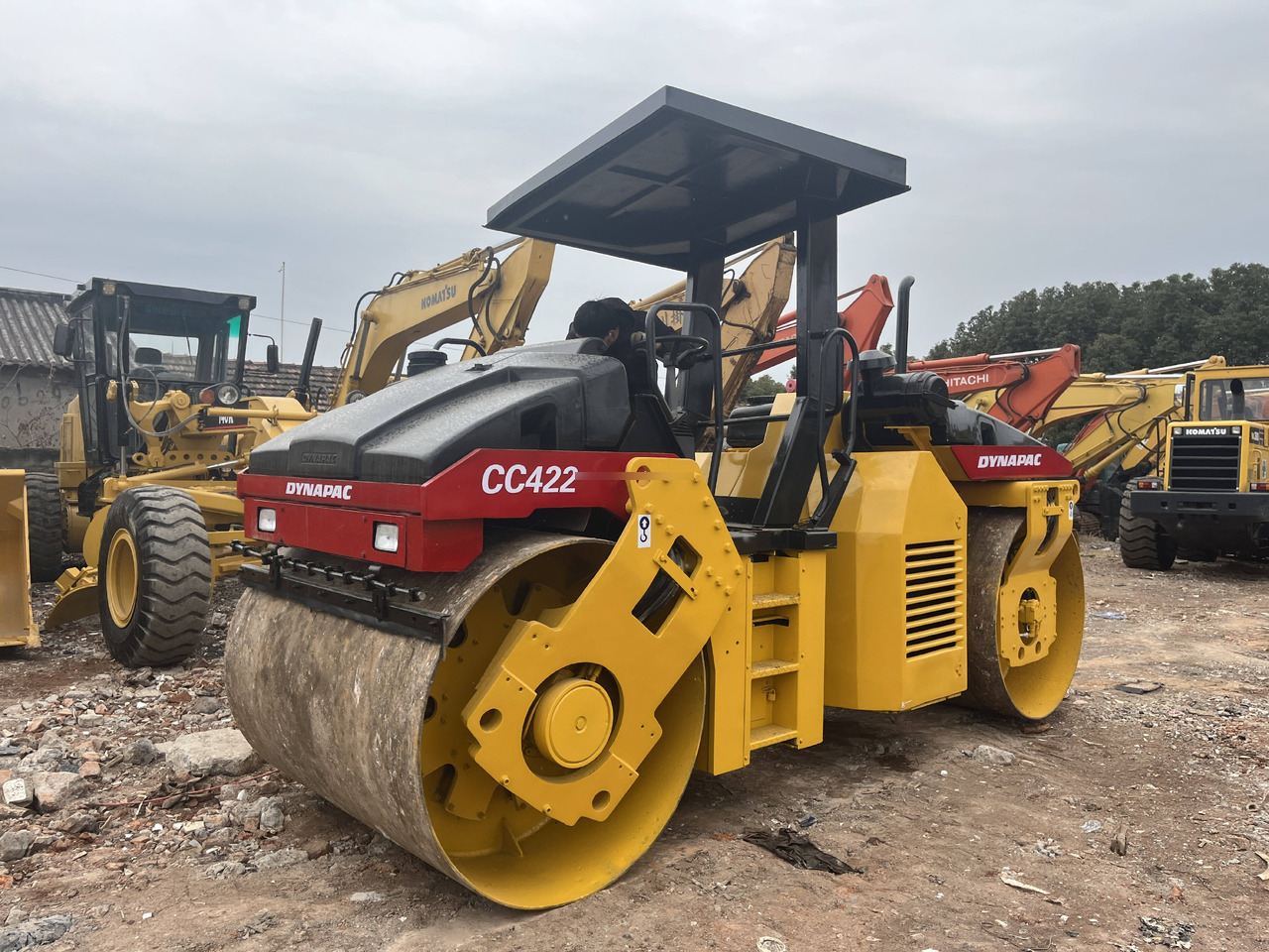 Used road roller Dynapac CC422 with Double Drum Roller in Good Condition - Asfaltvält: bild 2 Used road roller Dynapac CC422 with Double Drum Roller in Good Condition - Asfaltvält: bild 2