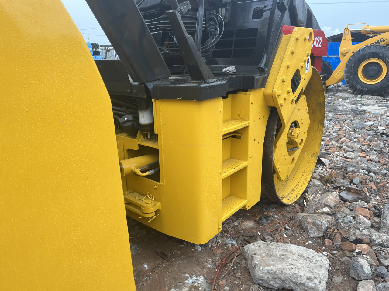 Used road roller Dynapac CC422 with Double Drum Roller in Good Condition - Asfaltvält: bild 5 Used road roller Dynapac CC422 with Double Drum Roller in Good Condition - Asfaltvält: bild 5