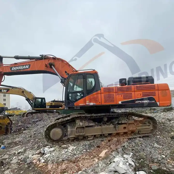 Well-Maintained Used Doosan excavator DX520LC-9C in good condition for sale - Bandgrävare: bild 1 Well-Maintained Used Doosan excavator DX520LC-9C in good condition for sale - Bandgrävare: bild 1