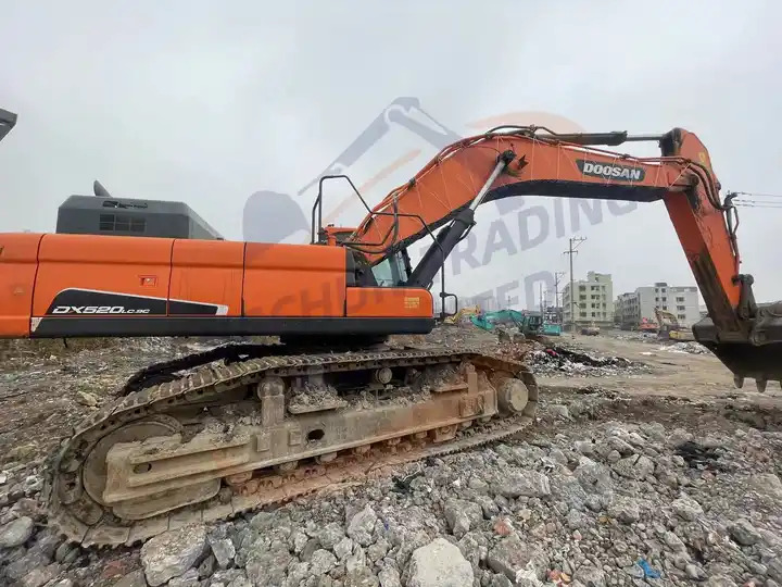 Well-Maintained Used Doosan excavator DX520LC-9C in good condition for sale - Bandgrävare: bild 4 Well-Maintained Used Doosan excavator DX520LC-9C in good condition for sale - Bandgrävare: bild 4