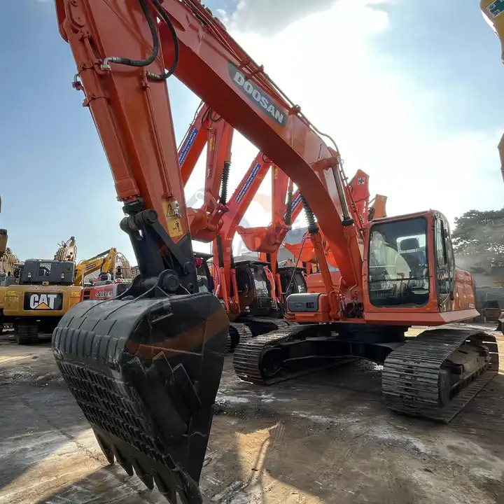 Competitive Used Machinery Doosan300 dx300lc Hydraulic Crawler Backhoe Digger 30ton Used Excavator Doosan DX300LC - Bandgrävare: bild 1 Competitive Used Machinery Doosan300 dx300lc Hydraulic Crawler Backhoe Digger 30ton Used Excavator Doosan DX300LC - Bandgrävare: bild 1