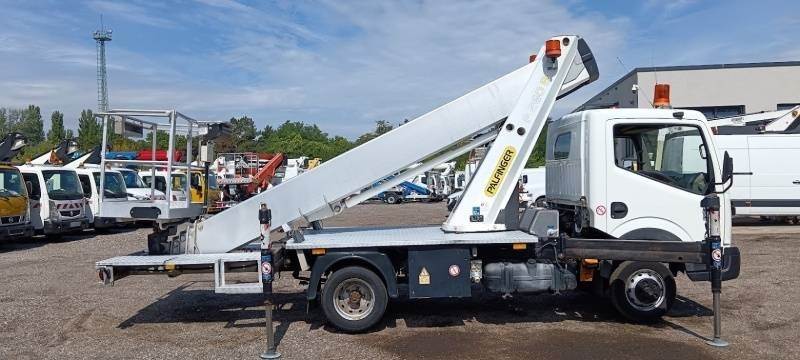 Nissan Cabstar Palfinger P260B - 25,6 m - 230 kg - Billift: bild 4 Nissan Cabstar Palfinger P260B - 25,6 m - 230 kg - Billift: bild 4