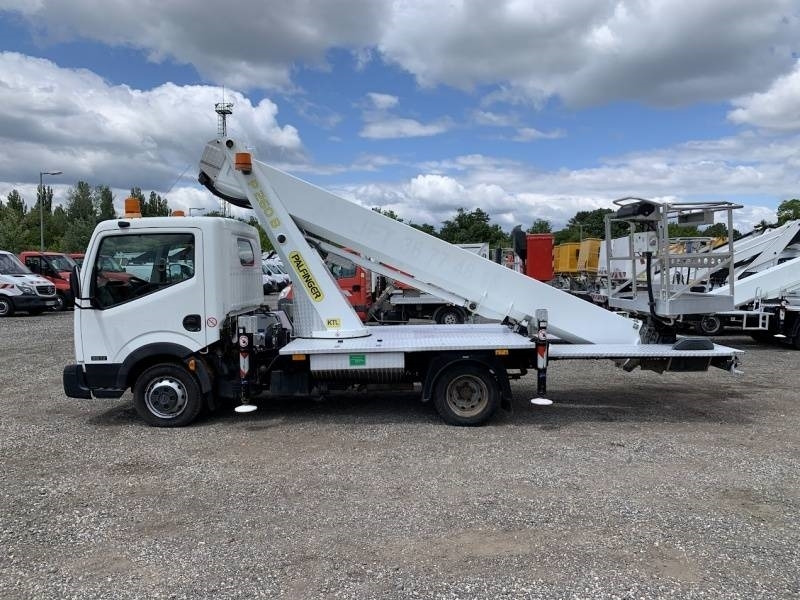 Nissan Cabstar Palfinger P260B - 25,6 m - 230 kg - Billift: bild 5 Nissan Cabstar Palfinger P260B - 25,6 m - 230 kg - Billift: bild 5