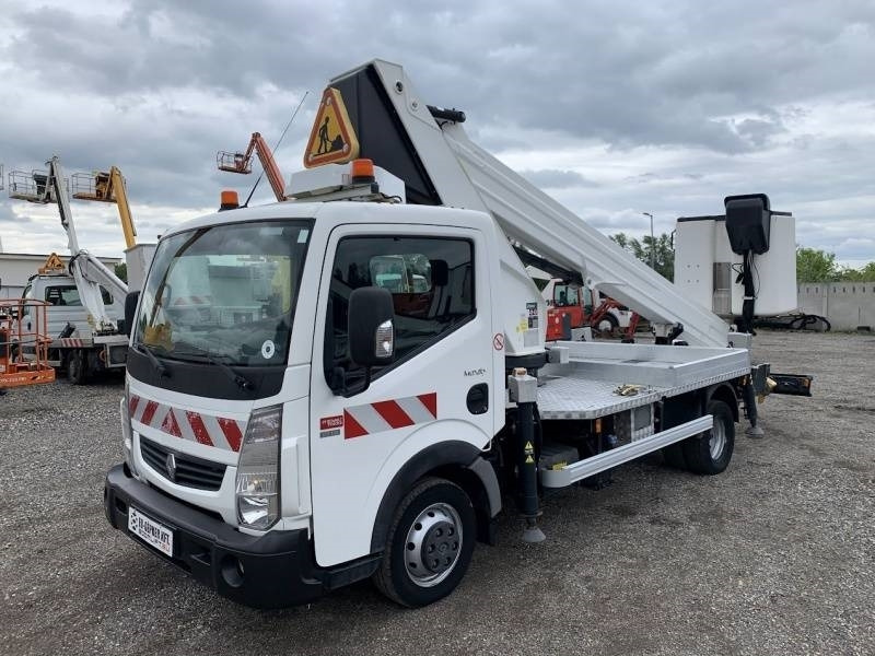 Renault Maxity ISOLI VT60NE - 20m, 250kg - Billift: bild 2 Renault Maxity ISOLI VT60NE - 20m, 250kg - Billift: bild 2