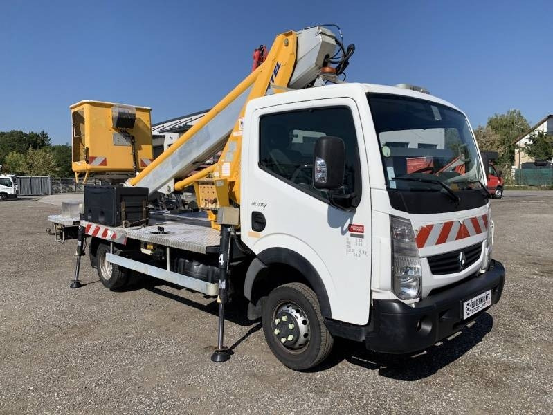 Renault Maxity Multitel MT202DS - 20m - 200 kg - Billift: bild 1 Renault Maxity Multitel MT202DS - 20m - 200 kg - Billift: bild 1