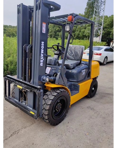 2022 Komatsu FD30-14 - Motviktstruck: bild 2 2022 Komatsu FD30-14 - Motviktstruck: bild 2