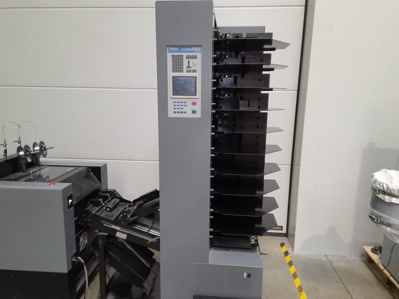 Duplo System 4000 - Tryckmaskin: bild 2 Duplo System 4000 - Tryckmaskin: bild 2