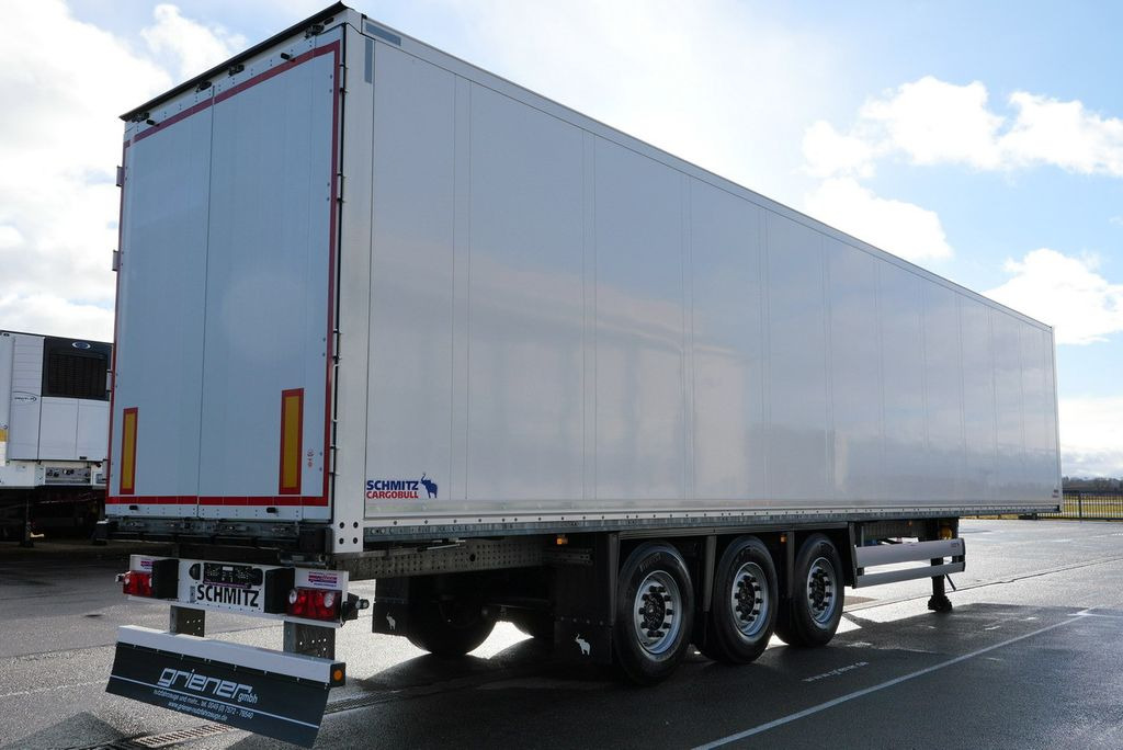 Schmitz Cargobull SKO 24/ 3 x ZURRLEISTE / LED/ LIFT 39 tsd km - Skåp semitrailer: bild 2 Schmitz Cargobull SKO 24/ 3 x ZURRLEISTE / LED/ LIFT 39 tsd km - Skåp semitrailer: bild 2