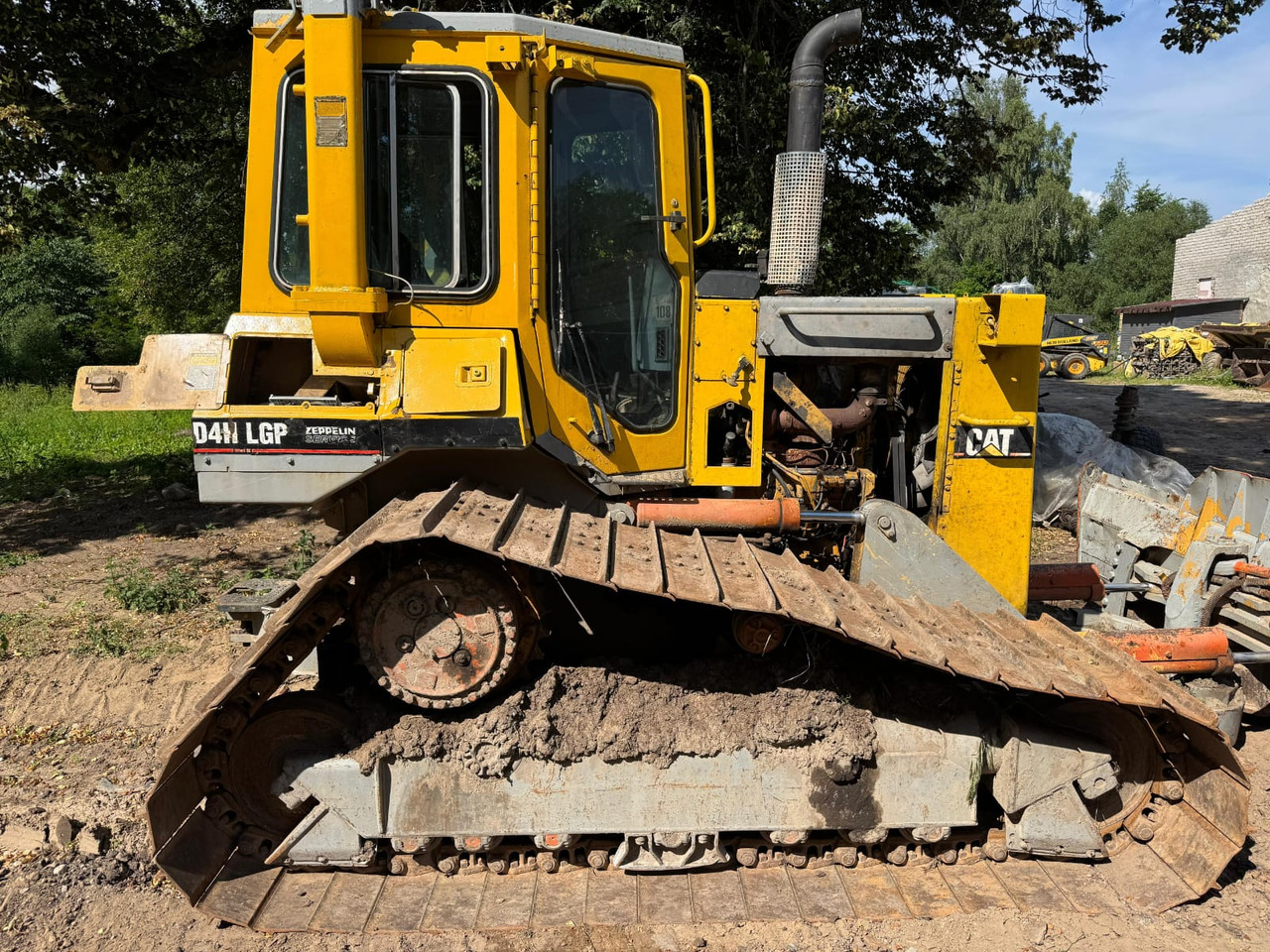 CATERPILLAR D4H LGP - Bulldozer: bild 1 CATERPILLAR D4H LGP - Bulldozer: bild 1