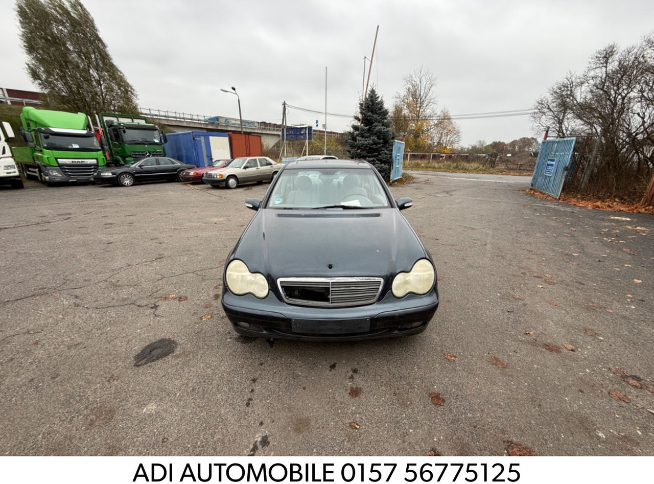 Mercedes-Benz C 180 T CLASSIC - Personbil: bild 1 Mercedes-Benz C 180 T CLASSIC - Personbil: bild 1