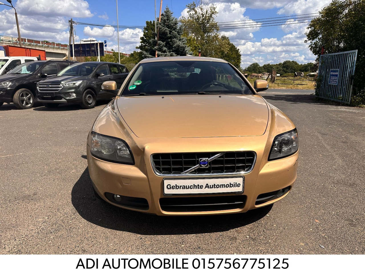 Volvo C70 Cabriolet 2.4 Kinetic Benzin/Flüssiggas - Personbil: bild 1 Volvo C70 Cabriolet 2.4 Kinetic Benzin/Flüssiggas - Personbil: bild 1