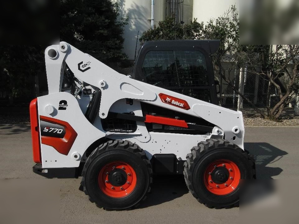 BOBCAT S770 - Kompaktlastare/ Slirstyrda lastare: bild 1 BOBCAT S770 - Kompaktlastare/ Slirstyrda lastare: bild 1