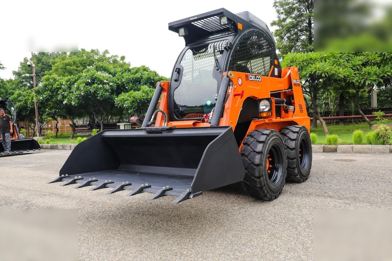 DELCO SSL175 - Kompaktlastare/ Slirstyrda lastare: bild 1 DELCO SSL175 - Kompaktlastare/ Slirstyrda lastare: bild 1